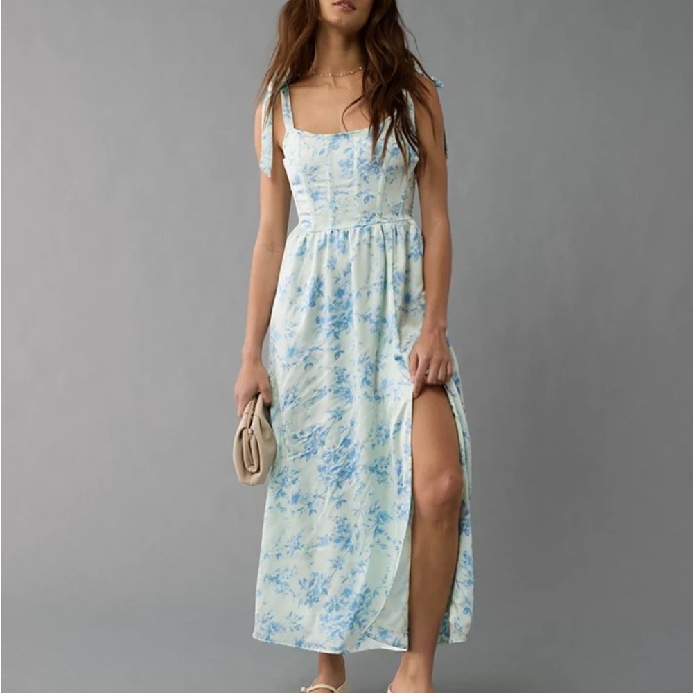 American Eagle Outfitters Light Blue Floral Maxi Dress